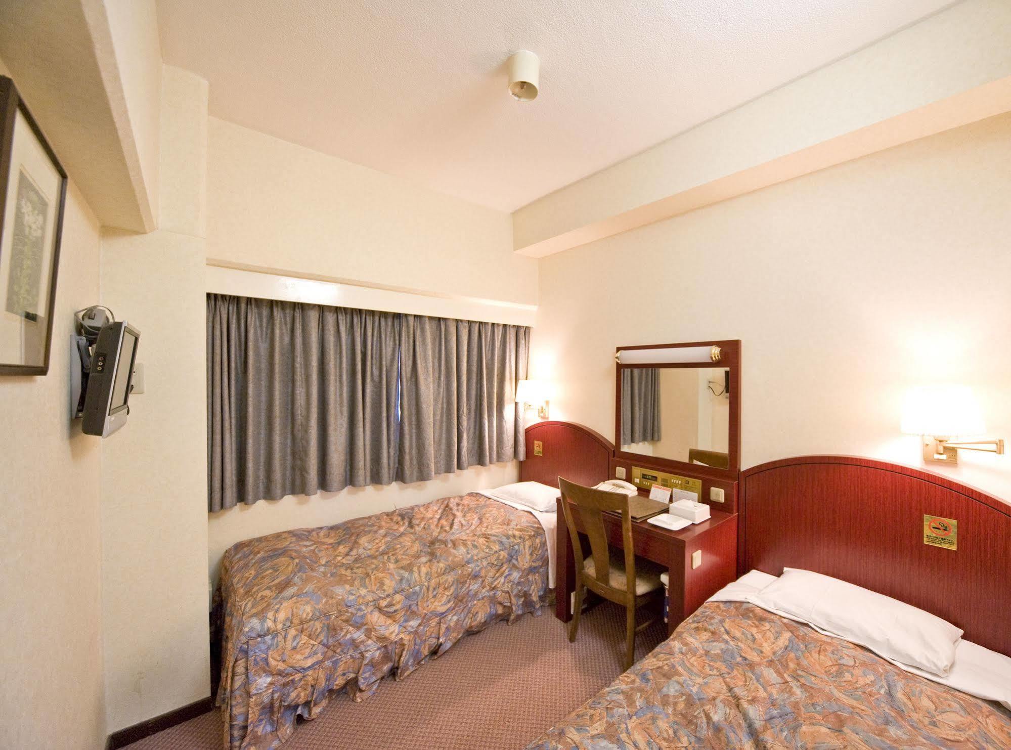 Akasaka Yoko Hotel Токио Экстерьер фото